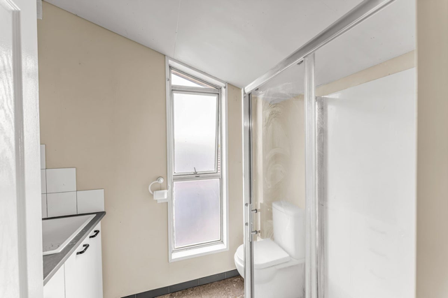 Christchurch - 9 Bedroom - 12% Yield - photo 2