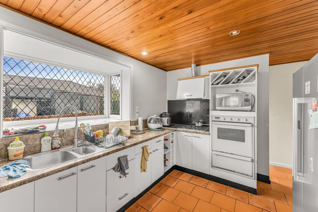 Christchurch - 9 Bedroom - 12% Yield - photo 22