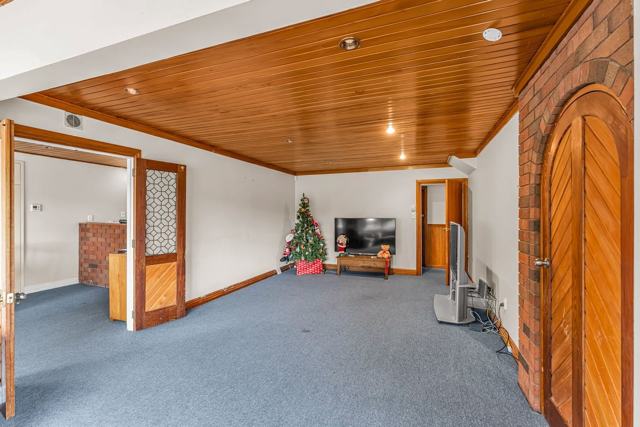 Christchurch - 9 Bedroom - 12% Yield - photo 32