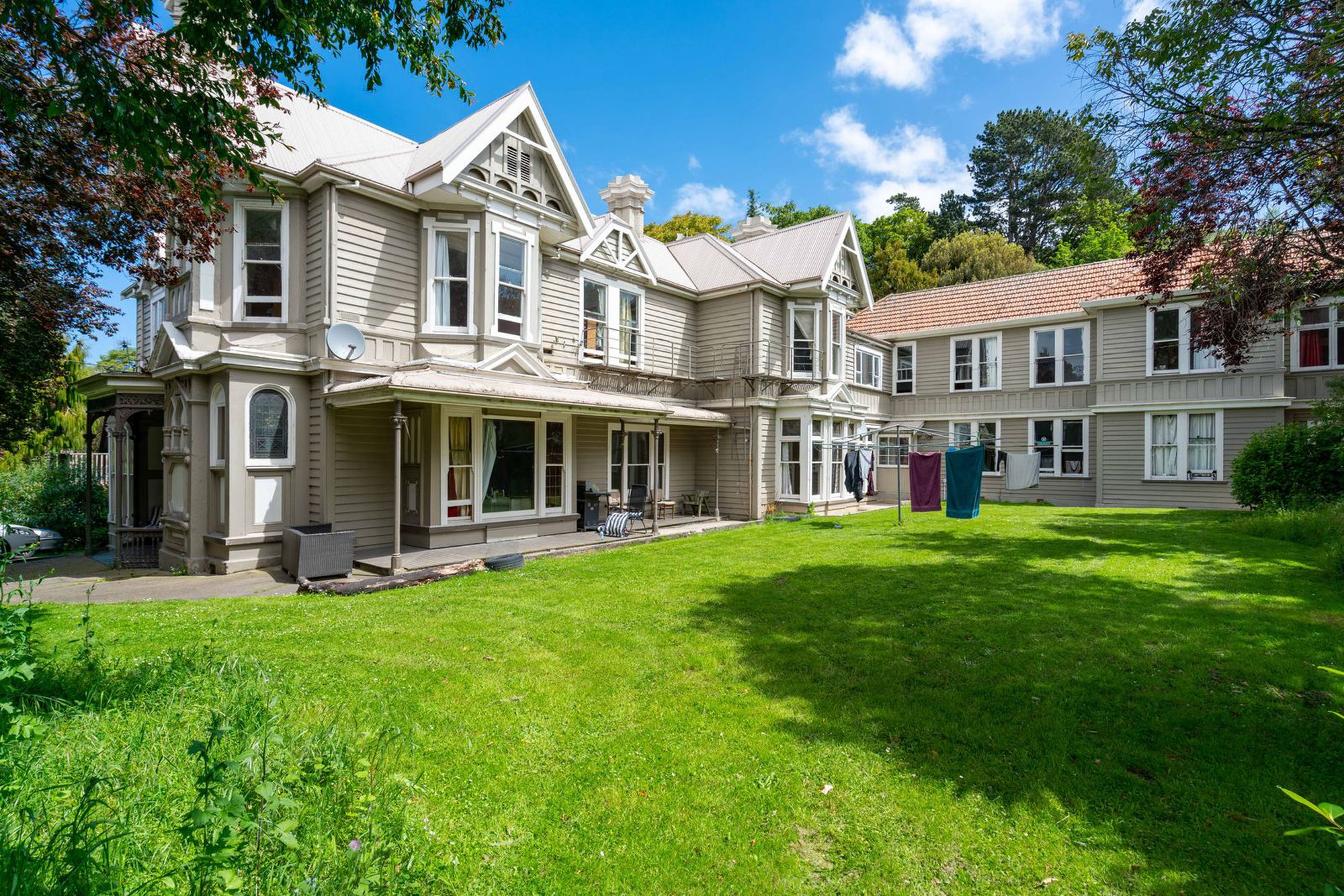 Dunedin property exterior