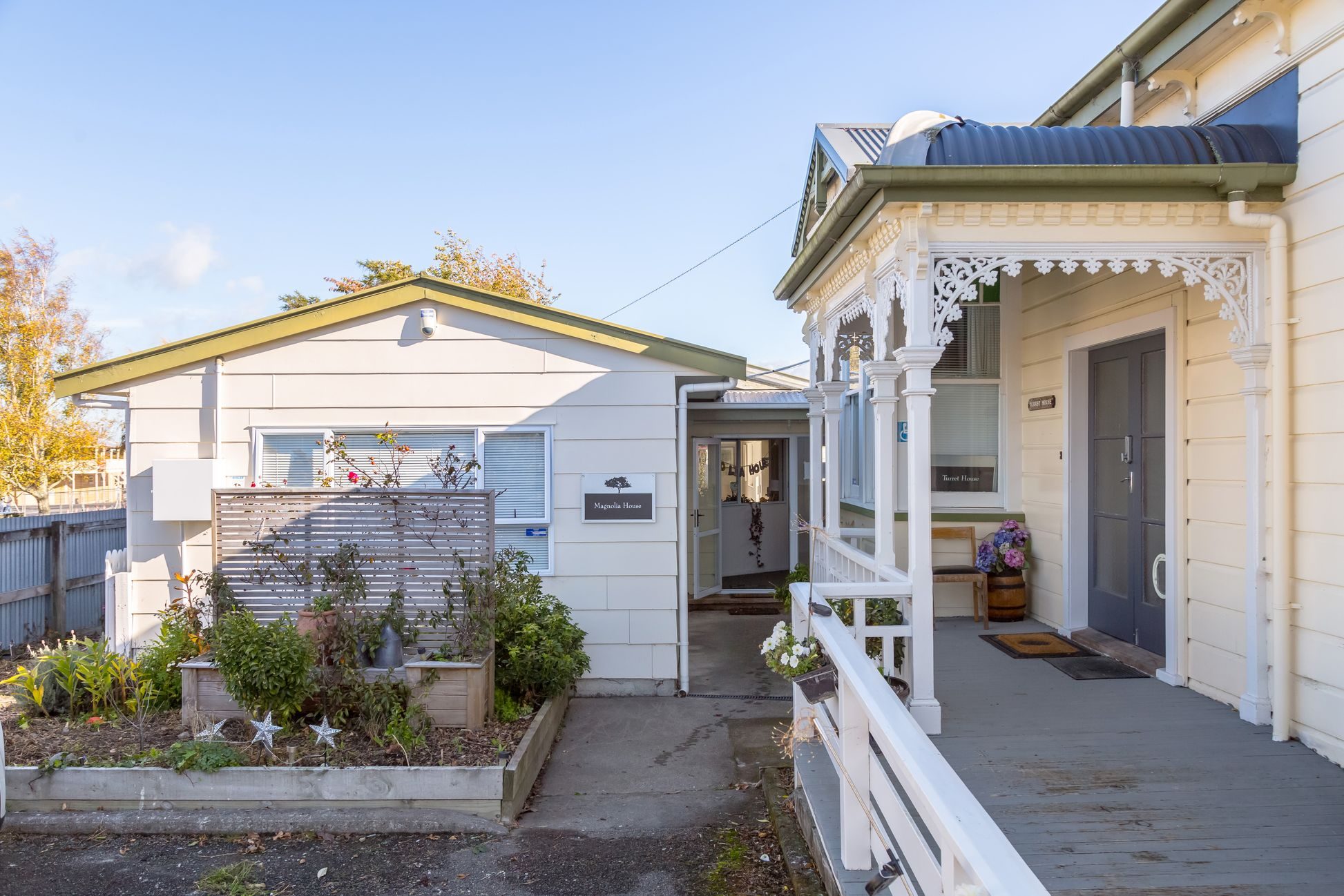 Featherston 5 + 3 bedroom - photo 13