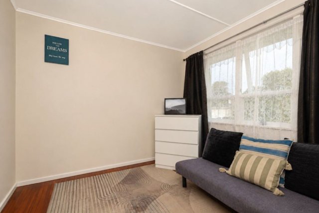 Gisborne 3 x 1 bedroom units - photo 16