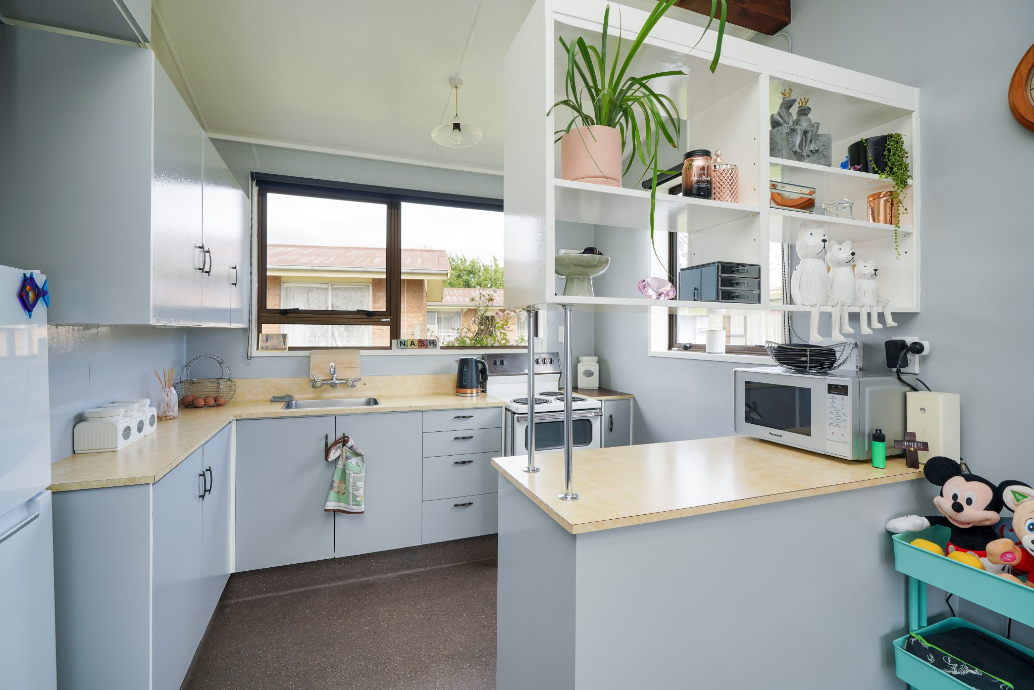 Southland unit kitchen