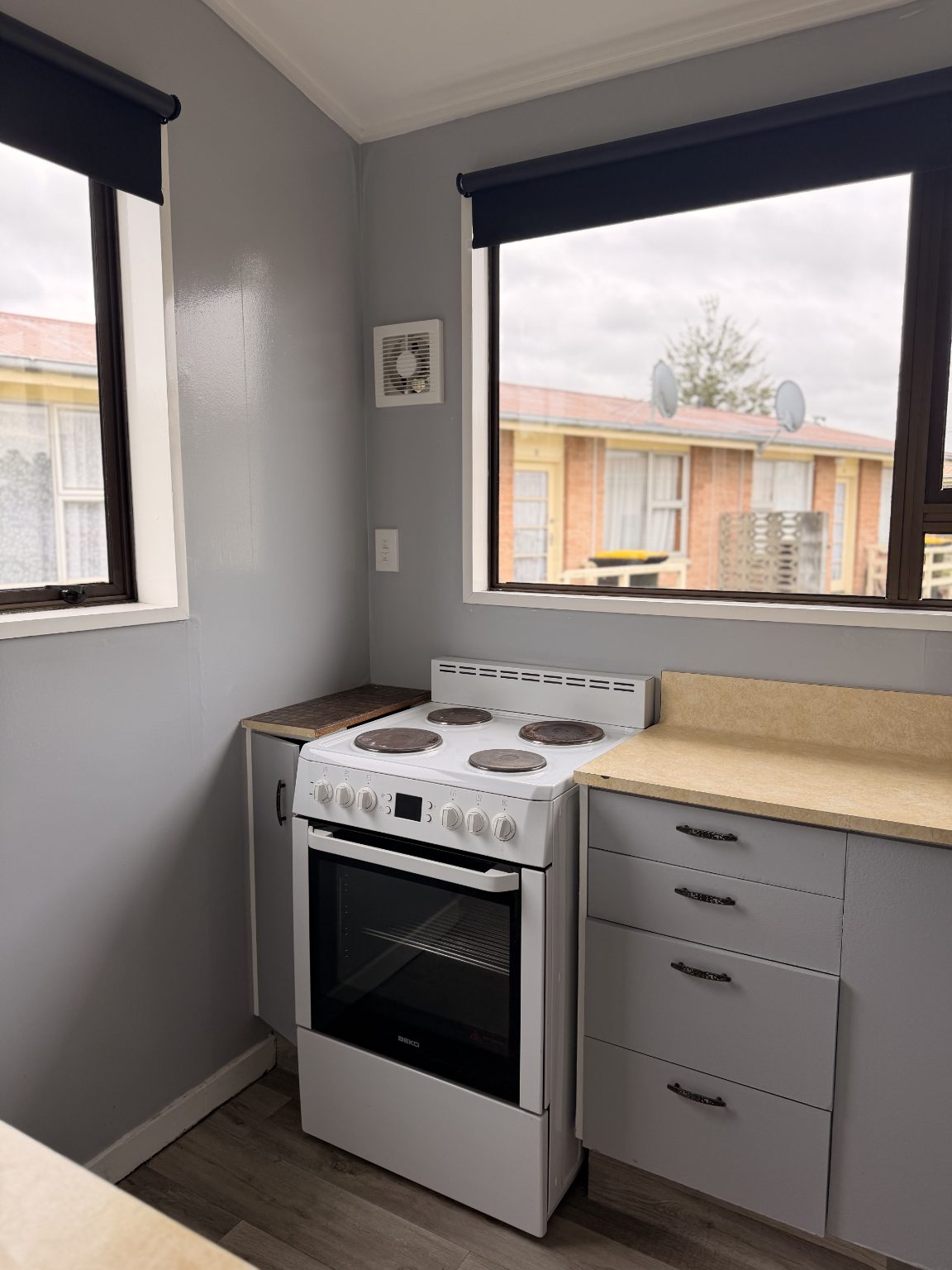 Southland unit kitchen 2