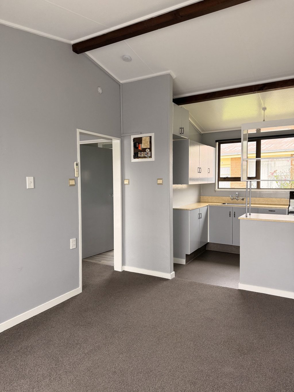 Southland unit lounge and kitchen