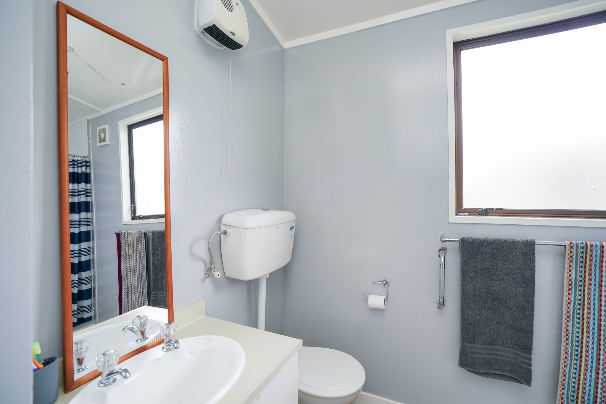 Southland unit bathroom