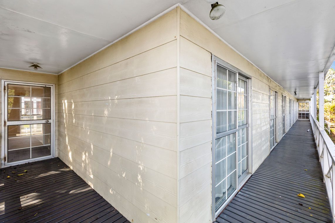 New Plymouth 19 bedroom - photo 9