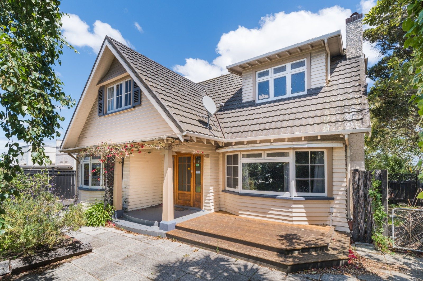 Palmerston North 6 bedroom property