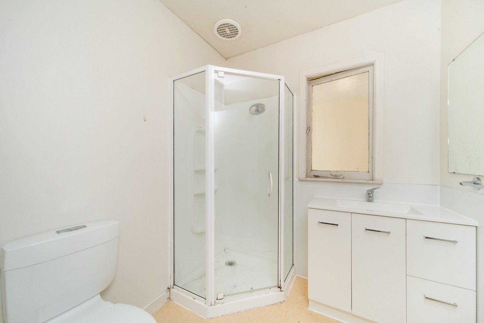 Palmerston North bathroom with shower