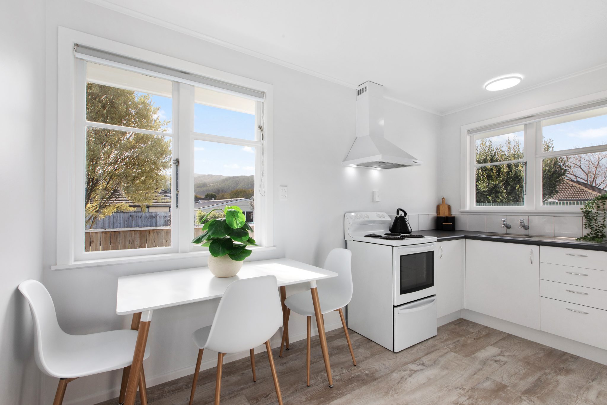 Wellington 2 x 2 bedroom units - photo 4