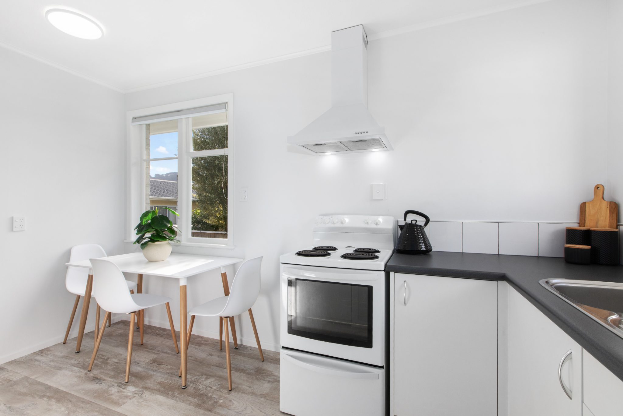 Wellington 2 x 2 bedroom units - photo 6