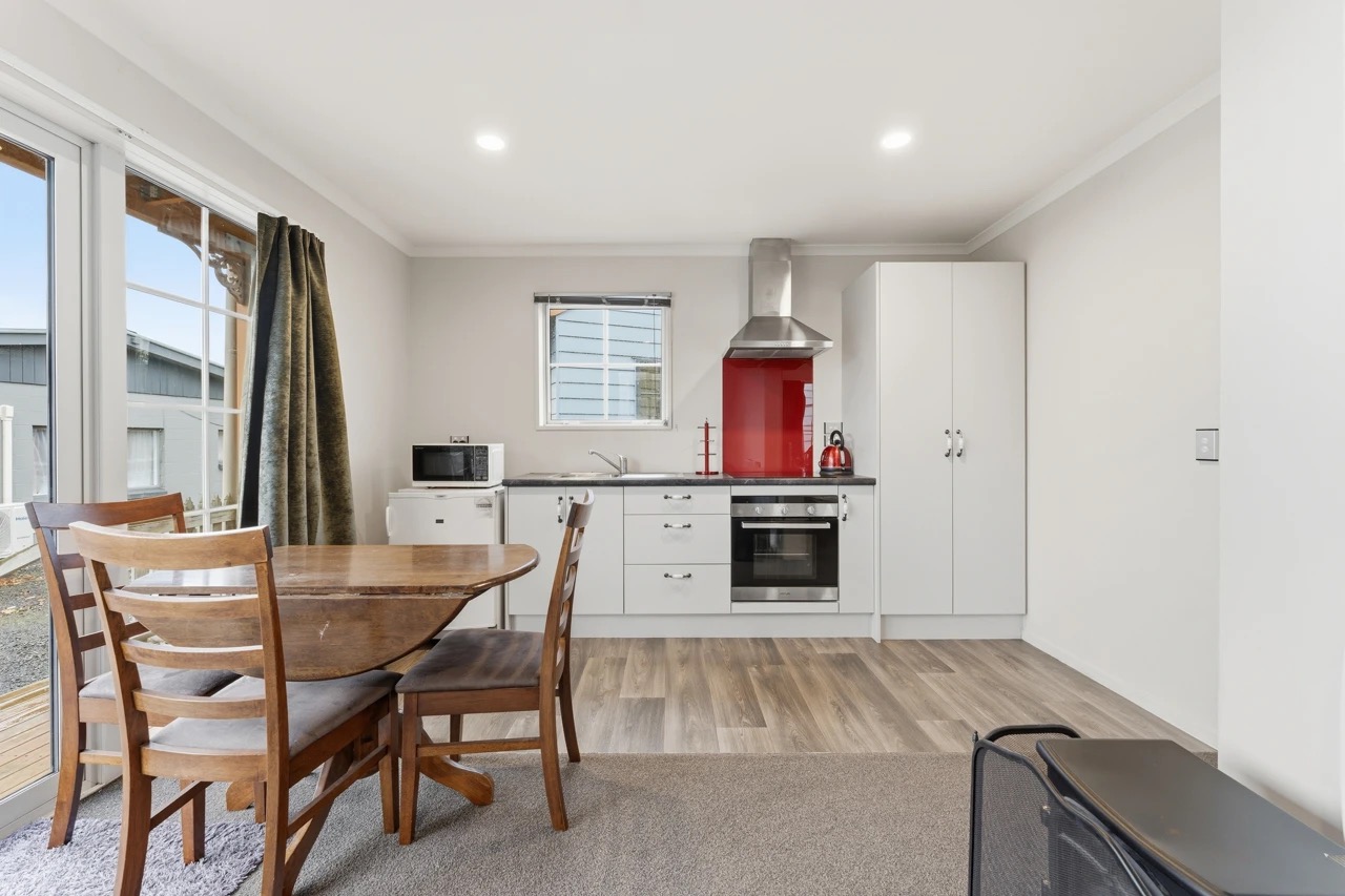 Dunedin 9 units - photo 15