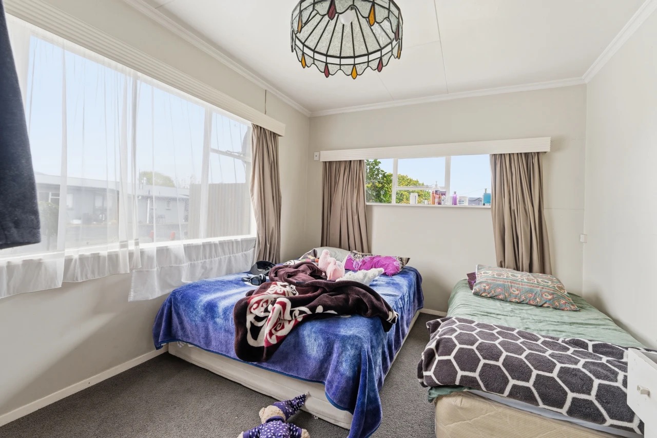 Dunedin 9 units - photo 18