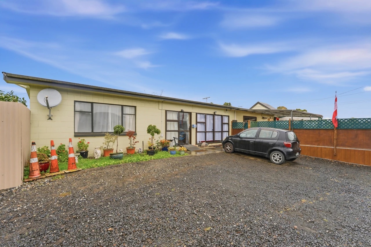 Dunedin 9 units - photo 22