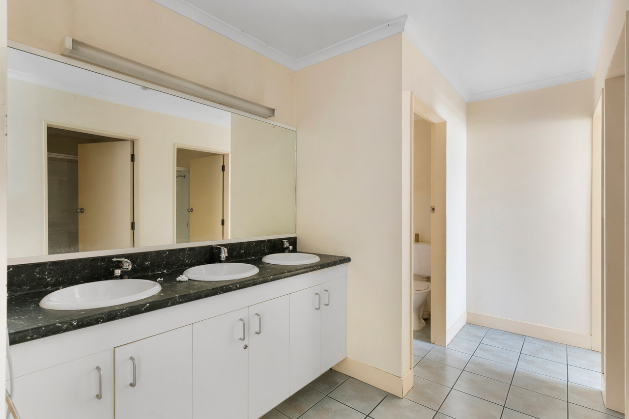 Wellington 10 bedroom - photo 11