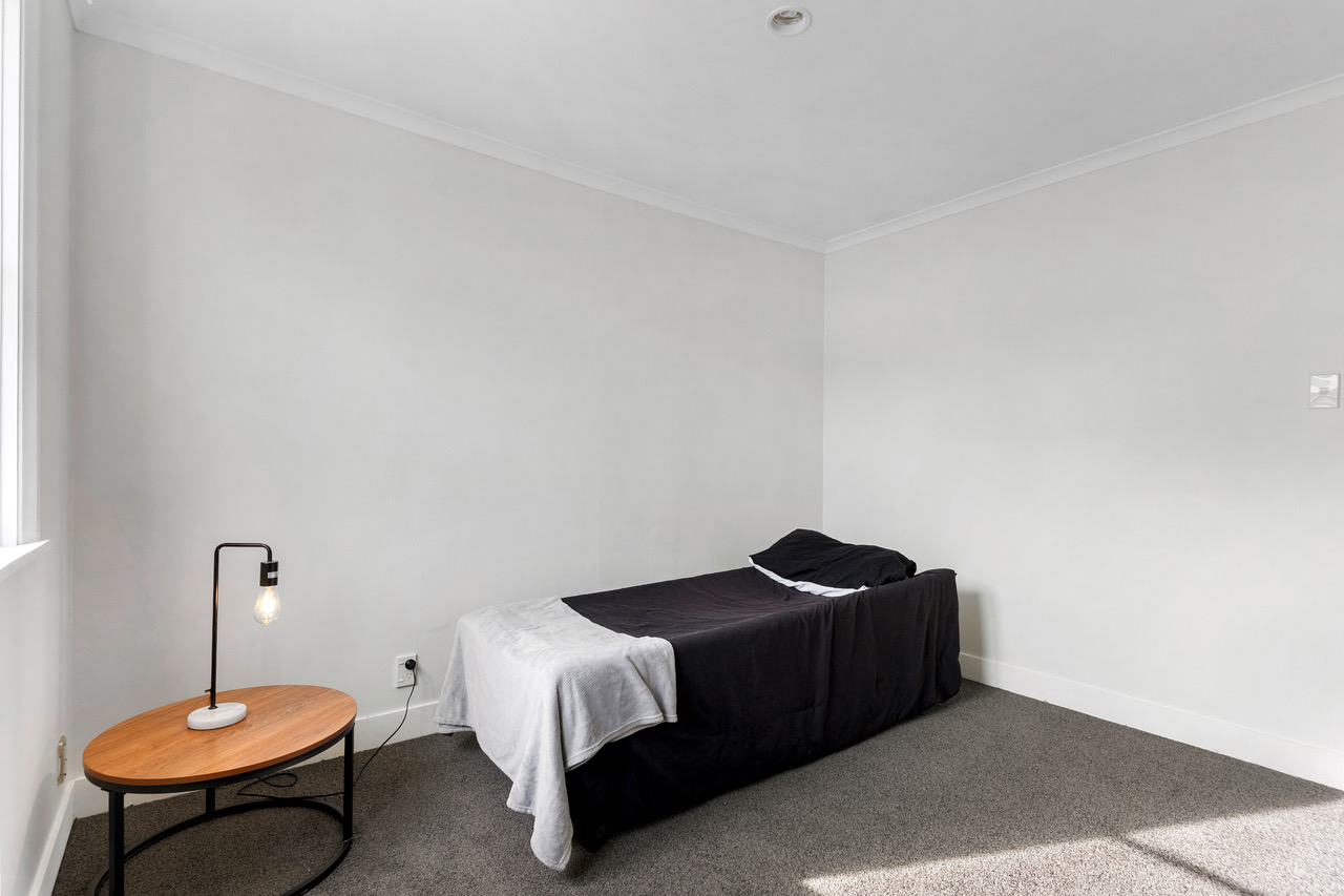Wellington 10 bedroom - photo 14