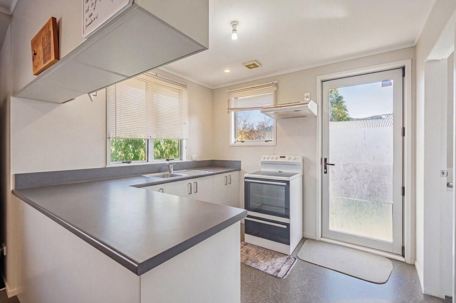 Wellington 3 bedroom - photo 13