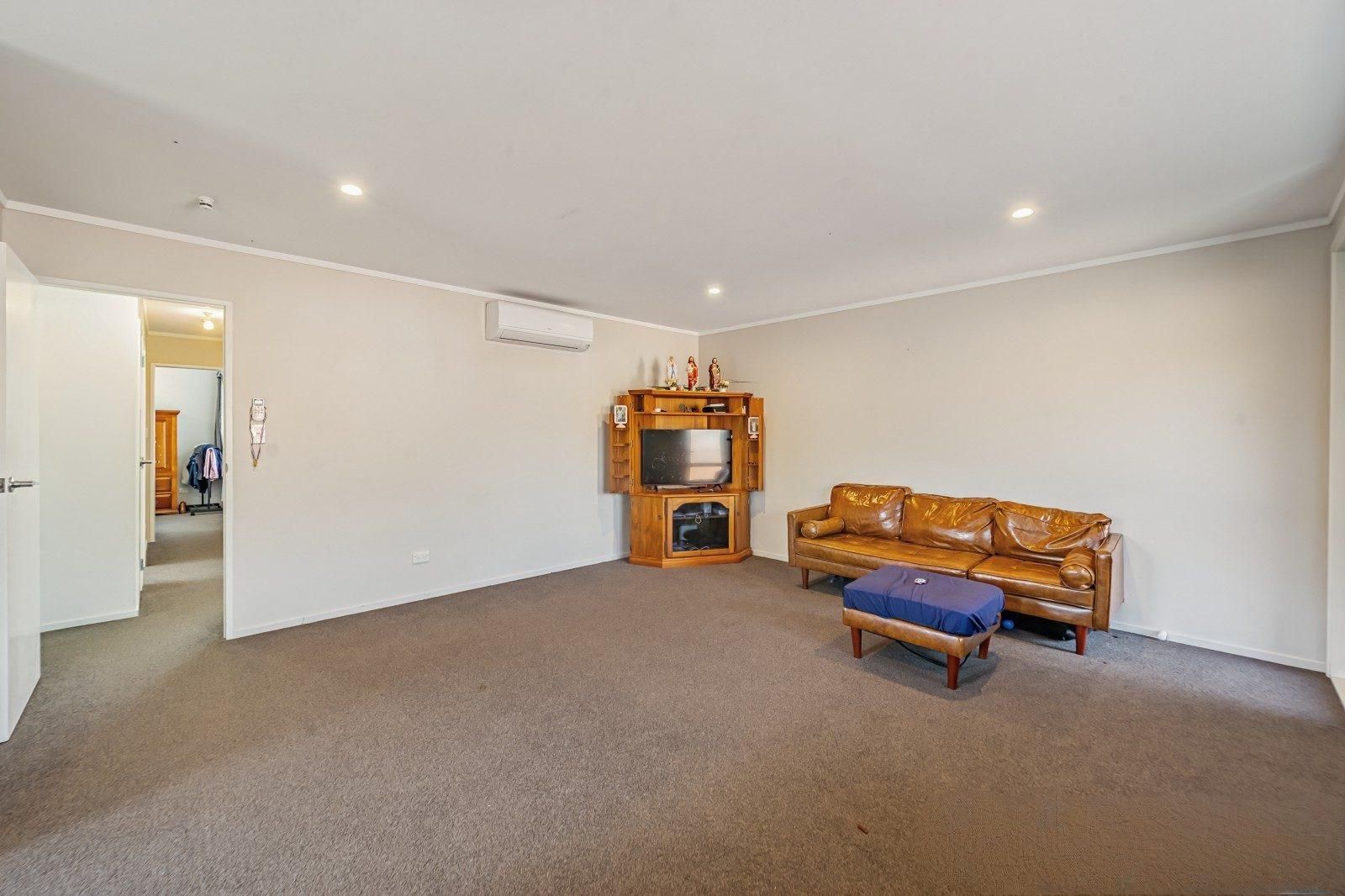 Wellington 3 bedroom - photo 9
