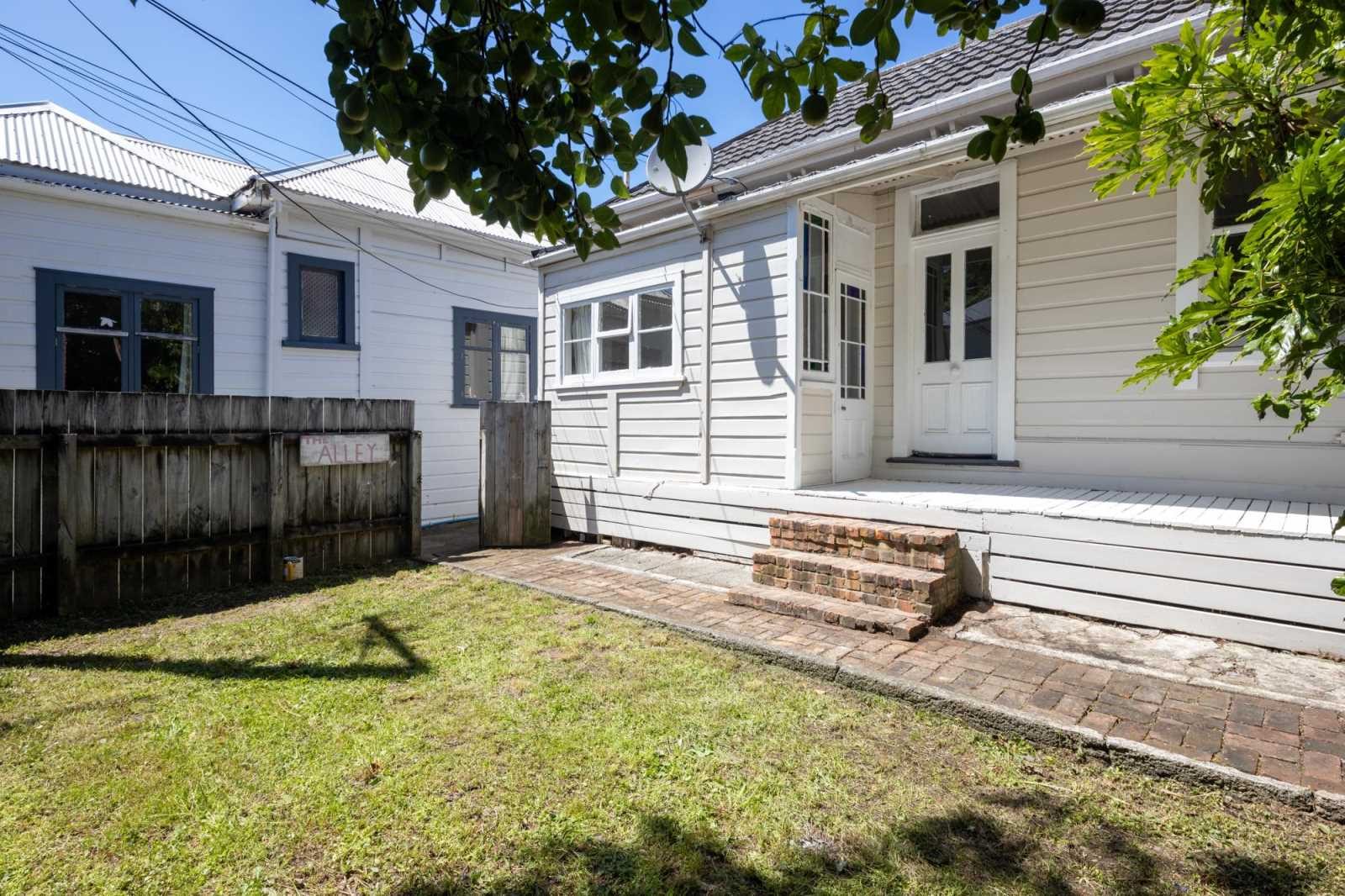 Wellington 7 bedroom - photo 2