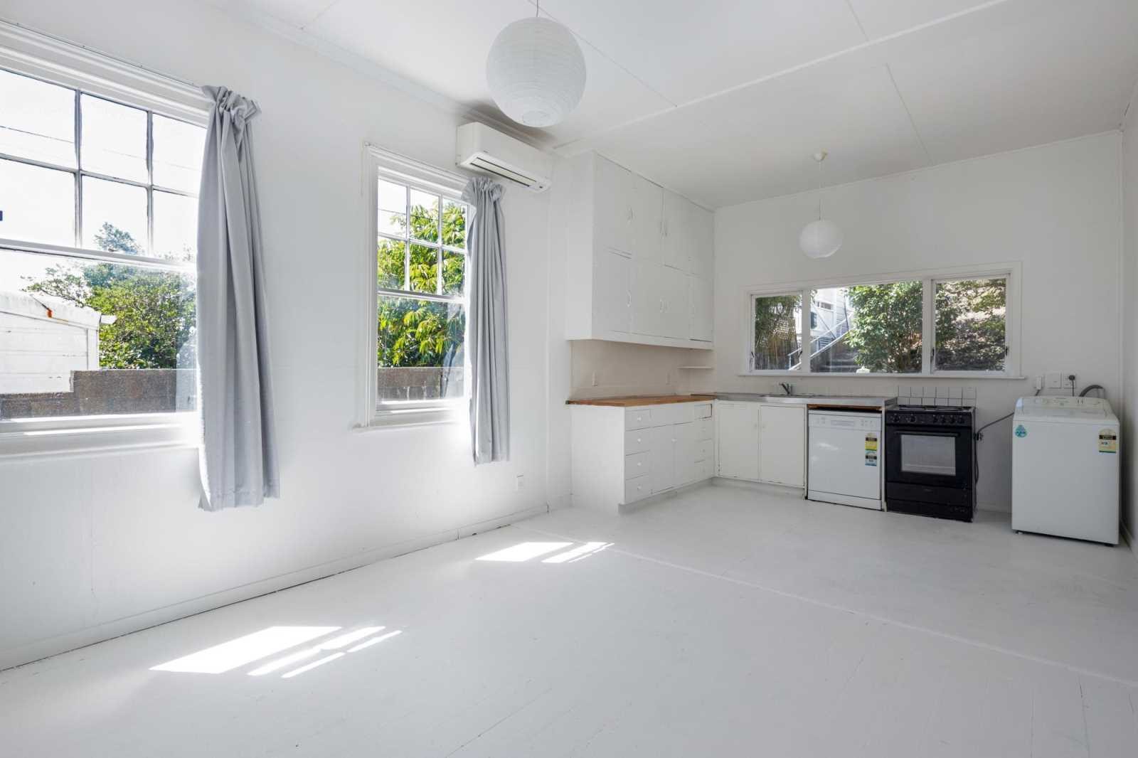 Wellington 7 bedroom - photo 8