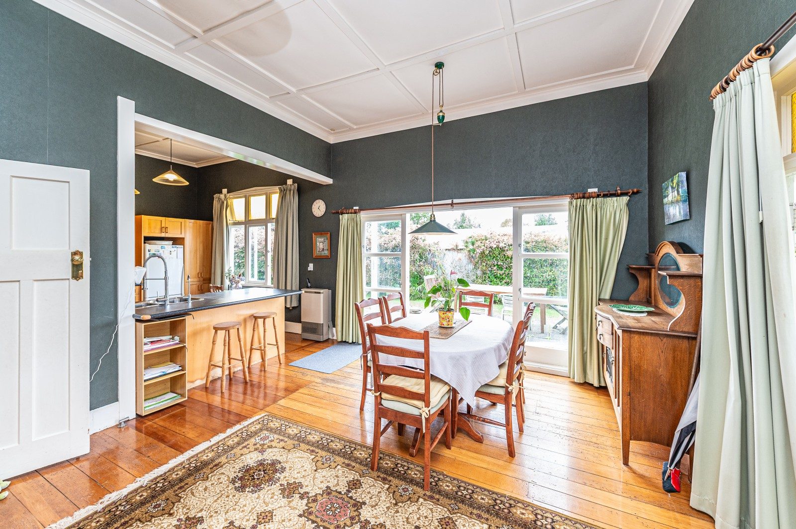 Whanganui 8 bedroom - photo 10
