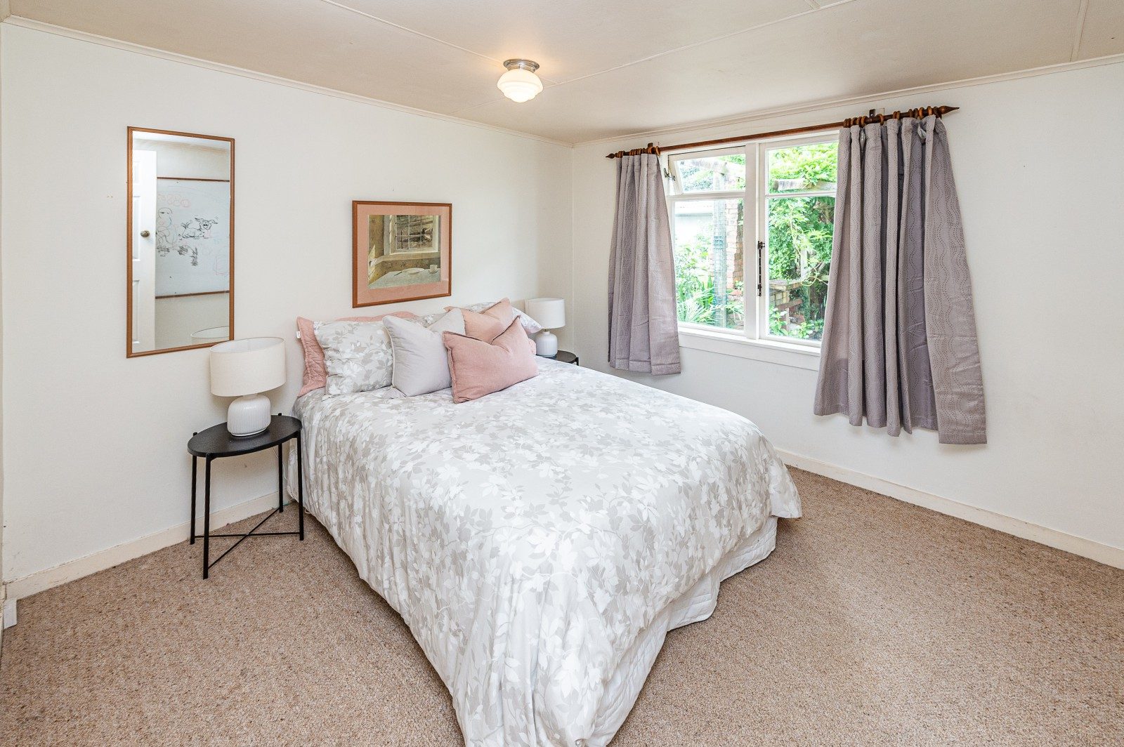 Whanganui 8 bedroom - photo 18
