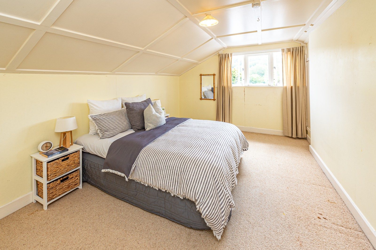 Whanganui 8 bedroom - photo 21