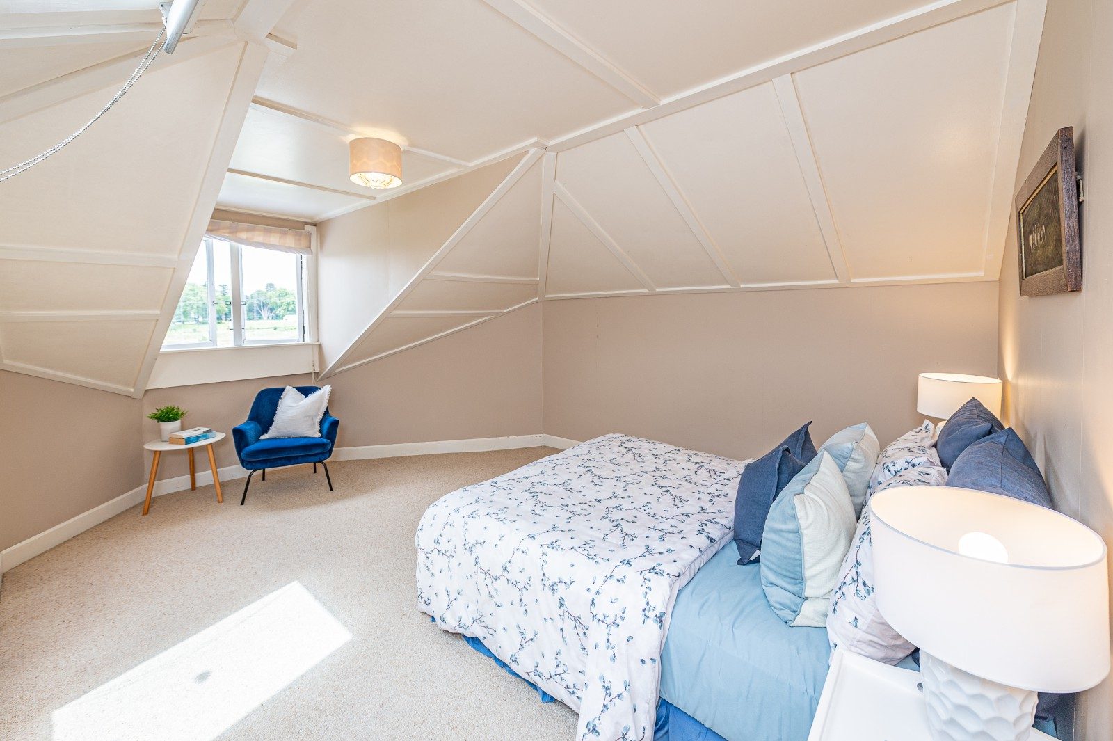 Whanganui 8 bedroom - photo 24