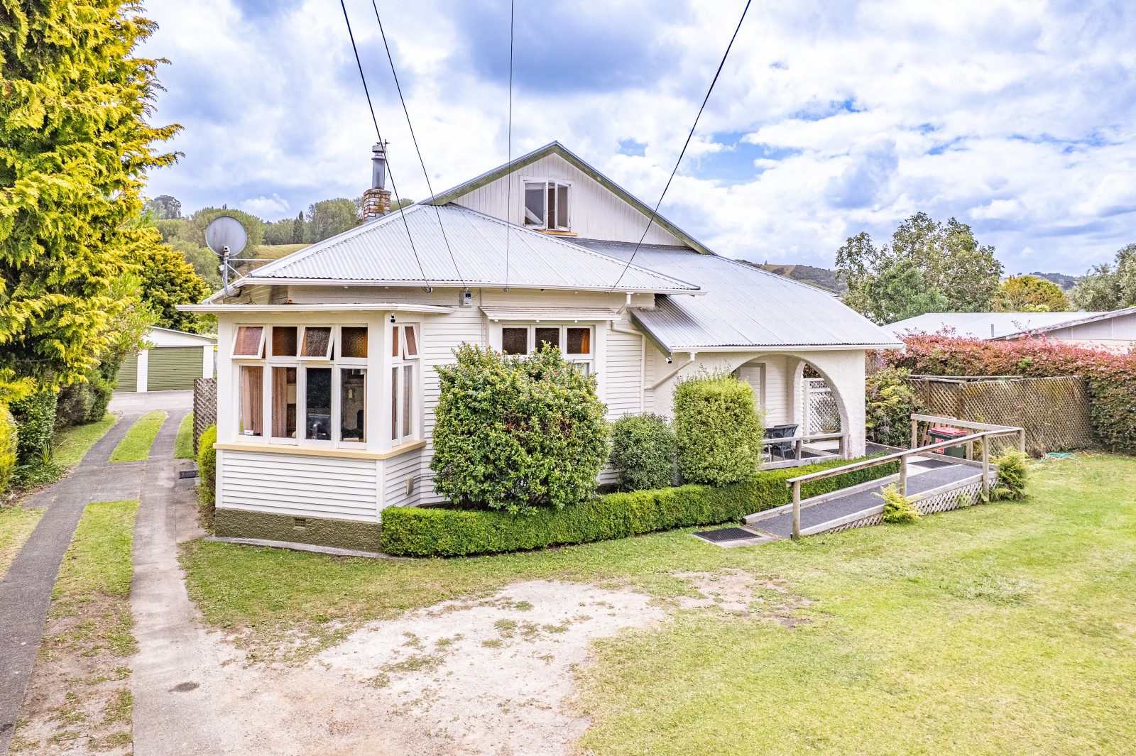 Whanganui 8 bedroom - photo 33
