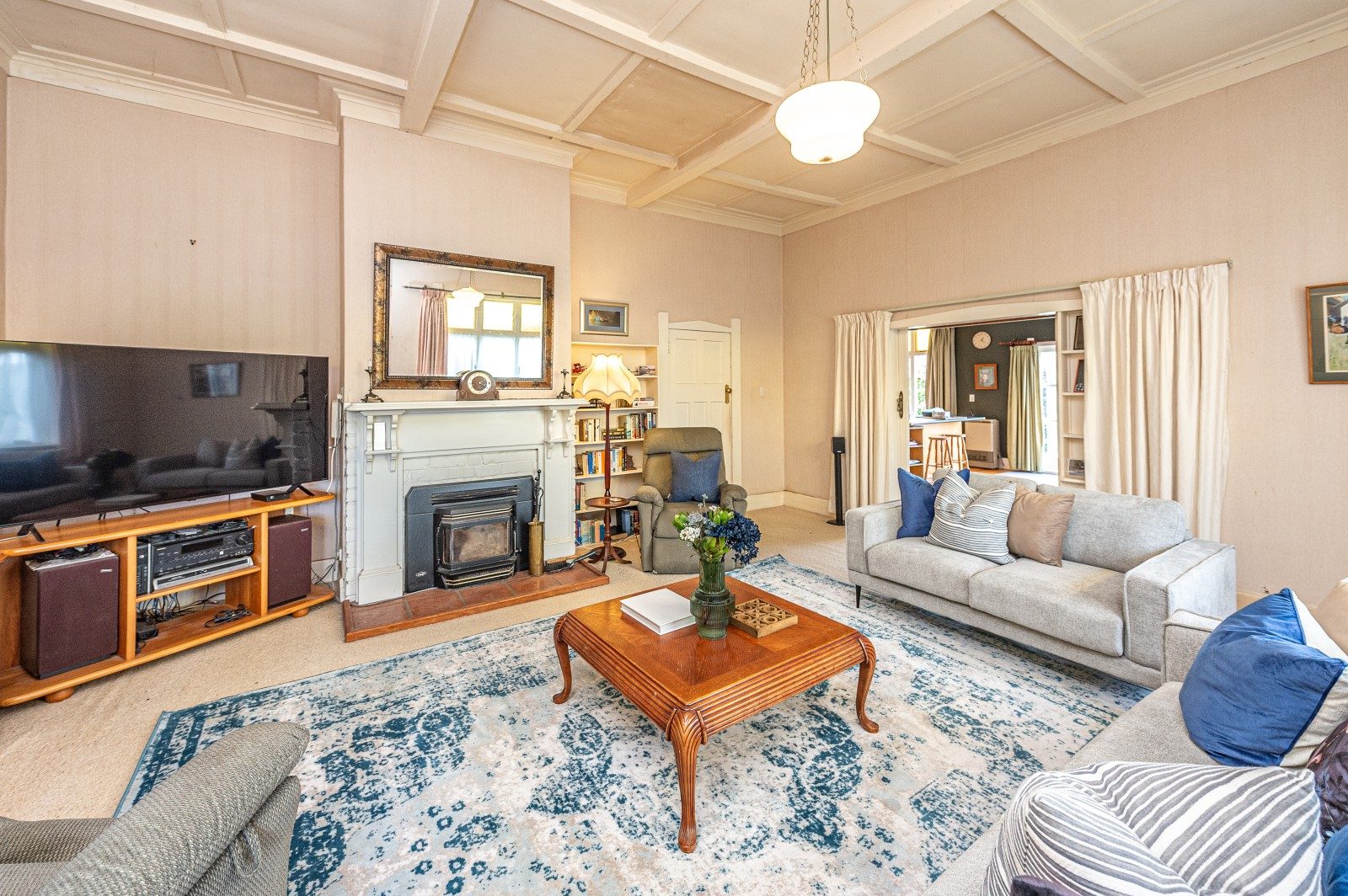 Whanganui 8 bedroom - photo 5