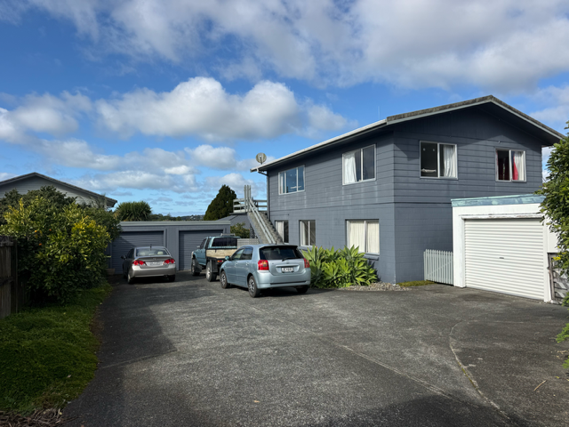 Whangarei 3 + 2 bedroom multi-income solid brick